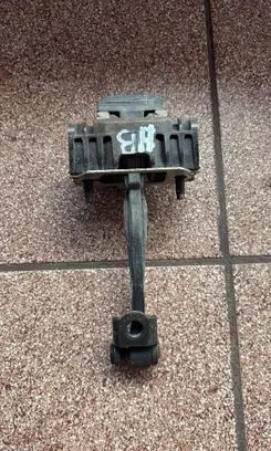 Peugeot 508 Rear door check strap stopper 9670519680