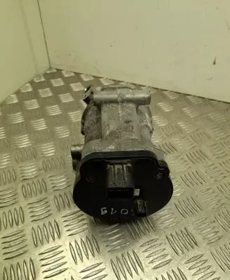 Toyota RAV 4 (XA50) Air conditioning (A/C) compressor (pump) 0424001990