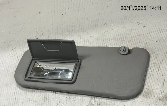 Mitsubishi L200 Sun visor