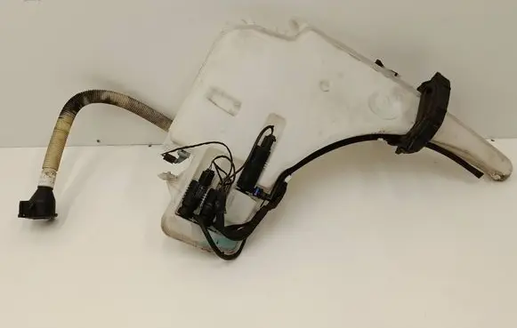 Windshield washer fluid reservoir/tank