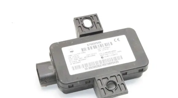 Maserati Quattroporte Tire pressure control unit 670032509