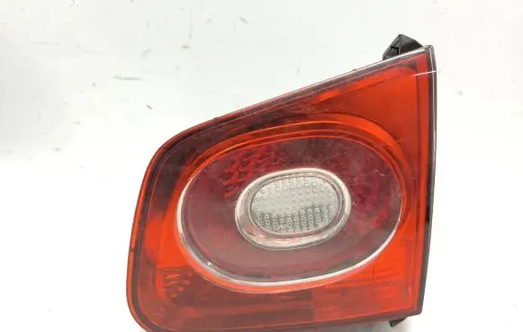 Volkswagen Tiguan Tailgate rear/tail lights 5N0945094B
