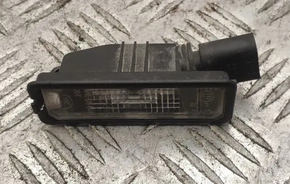 Volkswagen Golf VI Number plate light 1K8943021