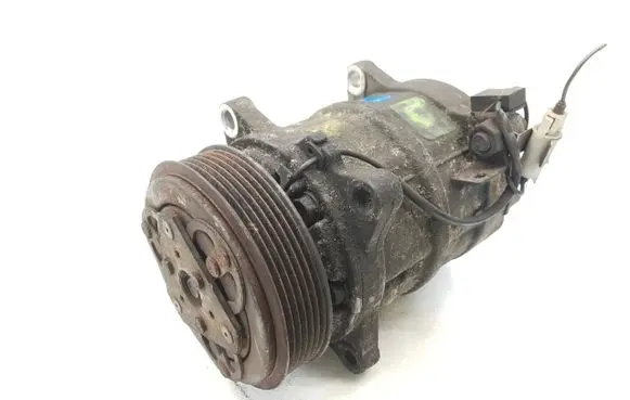 Volvo S70 V70 V70 XC Air conditioning (A/C) compressor (pump) 8708581