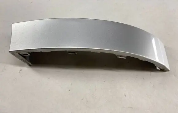 Skoda Octavia Mk2 (1Z) Rear/tail light trim molding 1Z5813345