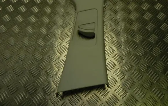Skoda Yeti (5L) (B) pillar trim (top) 5L0867244 T610