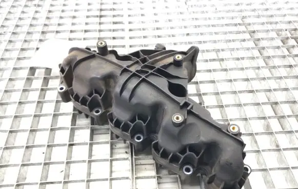 Volkswagen Scirocco Intake manifold CFG