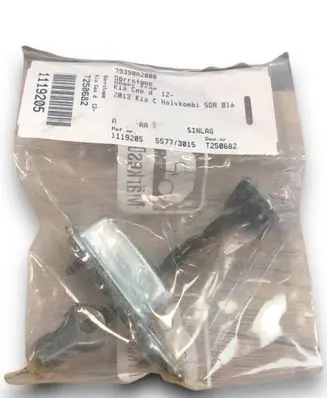 KIA Ceed Front door check strap stopper 79390A2000