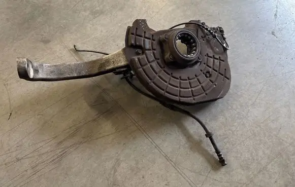 Maserati Ghibli Front wheel hub