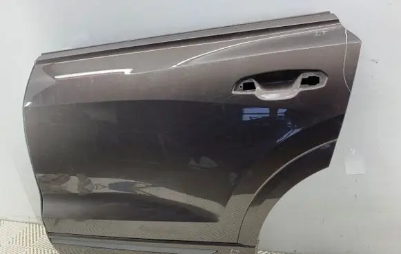 Audi Q8 Rear door LY8S
