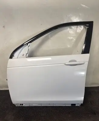 Land Rover Discovery Sport Front door 867