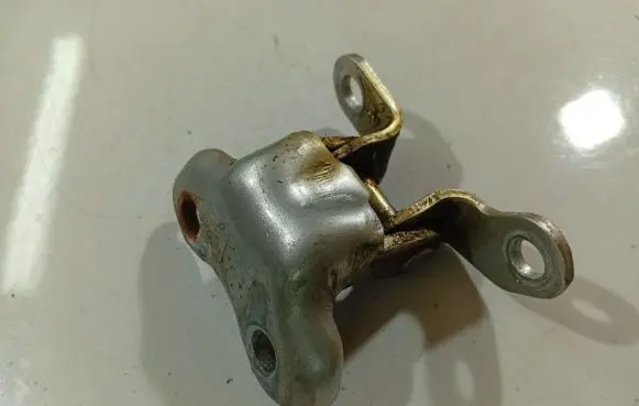 Toyota Corolla Verso AR10 Front door upper hinge
