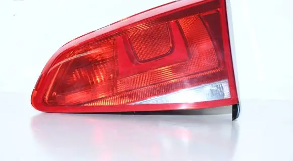 Volkswagen Golf VII Tailgate rear/tail lights 5G0945094