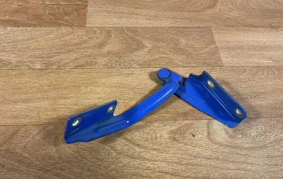 Ford Focus Engine bonnet/hood hinges XS4116800AE