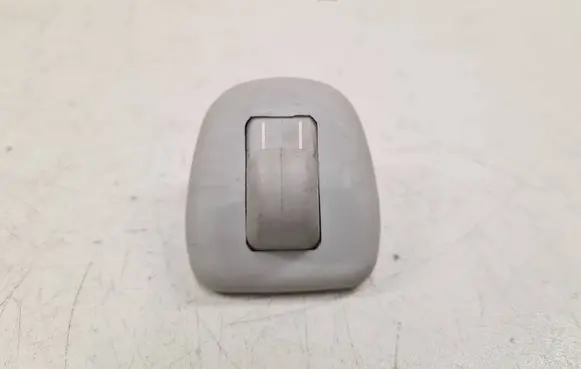 Sun visor clip/hook/bracket