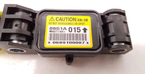 Mitsubishi Grandis Airbag deployment crash/impact sensor 8651A015 W002T11091 0689100087