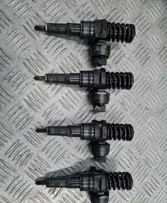 Fuel injectors set