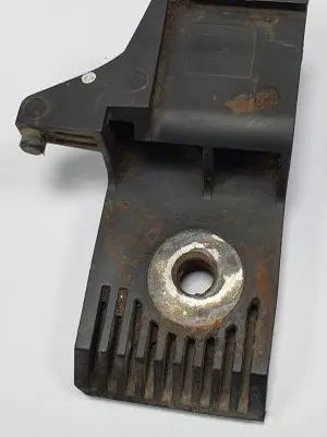 Mercedes-Benz B W245 Radiator mount bracket A1696200536