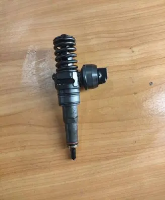 Audi A3 S3 8P Fuel injector 038130073AG