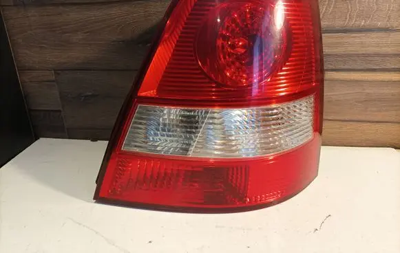 KIA Sorento Rear/tail lights 924023E0