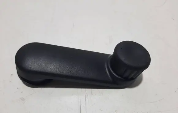 Renault Twingo III Rear door window winding handle 8200673745