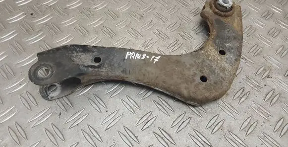 Rear control arm