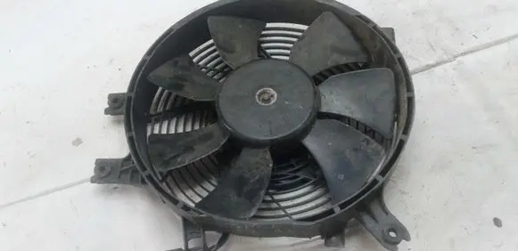 Mitsubishi Pajero Radiator cooling fan shroud