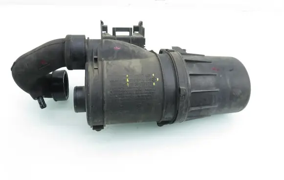 Renault Clio II Air filter box 7700873536 7700105236K 7700110525