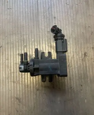 Peugeot 3008 I Turbo solenoid valve 9665886280 3773352