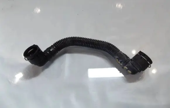 Chevrolet Aveo Breather hose/pipe 