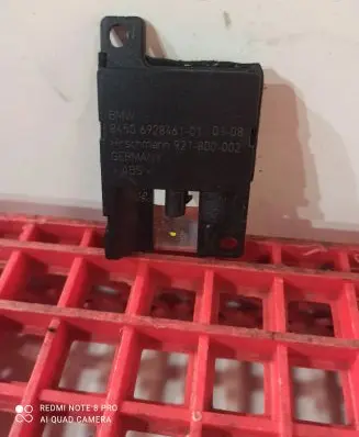 BMW 3 E90 E91 Antenna control unit 6928461 921800002