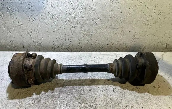 BMW 5 E28 Rear driveshaft