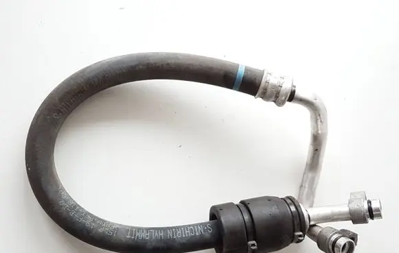 Air conditioning (A/C) pipe/hose