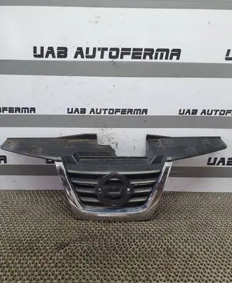 Nissan Juke I F15 Front bumper upper radiator grill 620701KA6A 620721KA6A