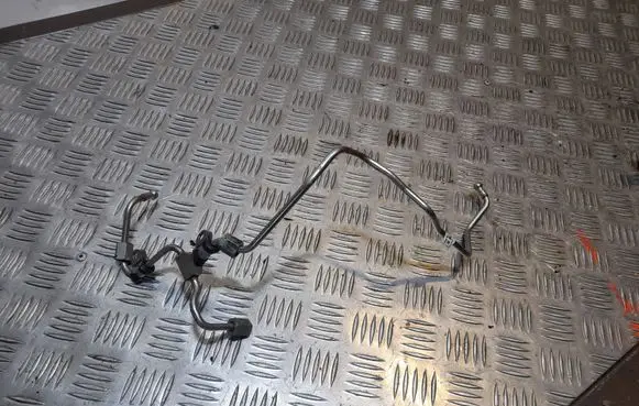 Audi A8 S8 D4 4H Fuel line/pipe/hose 079127509R