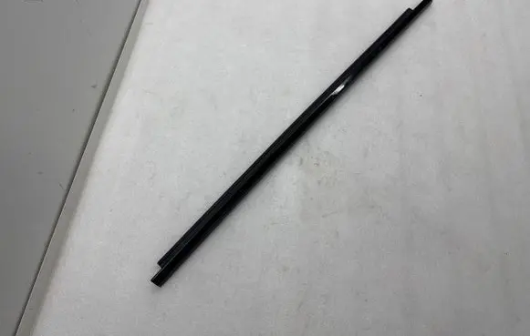 BMW X4 G02 Rubber seal rear door window/glass 7433105