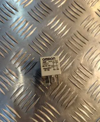 Audi A8 S8 D3 4E Other relay 8E0951253
