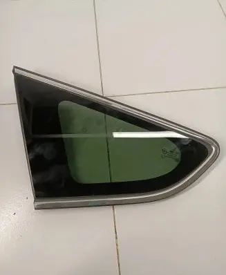 Hyundai Santa Fe Rear side window 43R000083 DOT736AS3M35 A004138