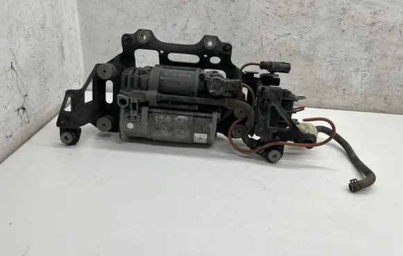 Audi A8 S8 D4 4H Air suspension compressor/pump 4H0616005C 001111005 415403417011