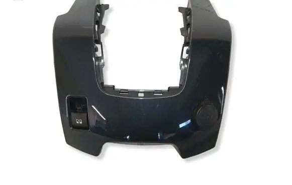 Peugeot 5008 Dashboard center trim panel 9686404177