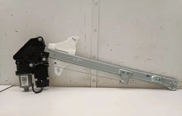 Hyundai Bayon Front door window regulator with motor 82450Q0010 82401Q0020