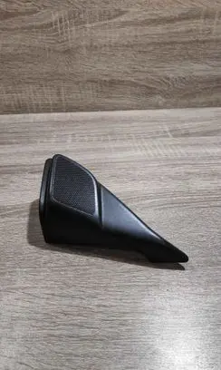 Volvo V50 Front door high frequency speaker 8679629