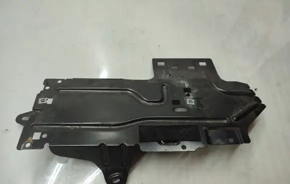Audi Q7 4L Sound amplifier holder/bracket 4L0035464