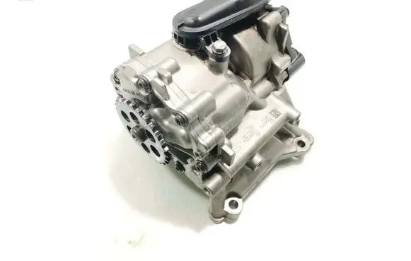 BMW 3 F30 F35 F31 Oil pump 7643046 7643047