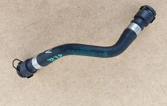 BMW 5 G30 G31 Engine coolant pipe/hose 8573221 17128573221