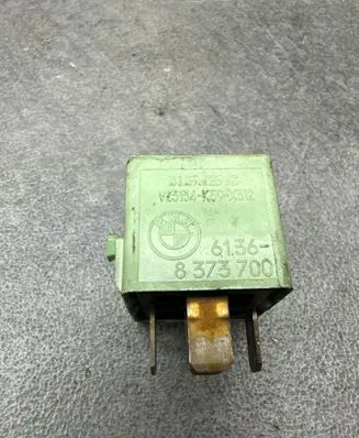 BMW 5 E39 Other relay 2313459X312 6136 8373700