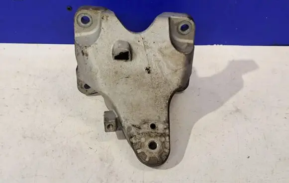Jaguar XF X260 Engine mounting bracket GX636061BB