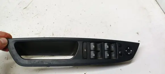 BMW X6 E71 Electric window control switch 9218044