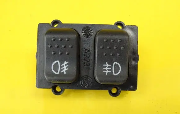 Fog light switch