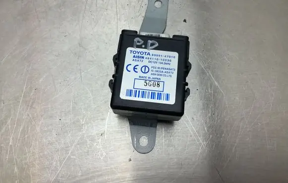 Toyota Prius (XW20) Door control unit/module 8999147010 3833AASAT2 48411010230